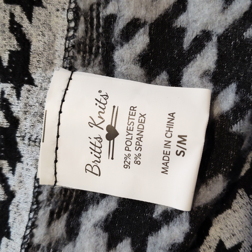 Britt's Knit's Houndstooth Leggings E U C - Picture 7 of 7
